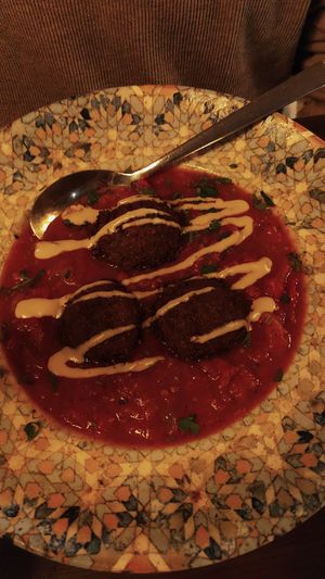 Shashuka mit Falafel at TWO SIX NINE in Frankfurt