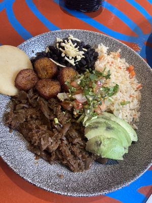 Pabellon criollo  at Alebrijes in Frankfurt