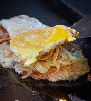 Sándwich de milanesa vegetariana con huevo y queso dambo   at El Puestito del Tío in Buenos Aires