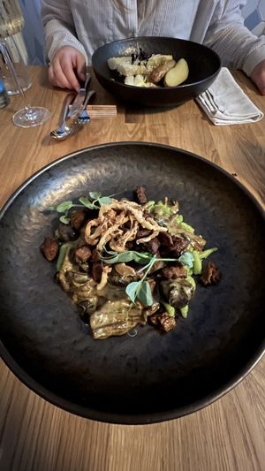 Hinten: Weißer Spargel Vorn: Spätzle   at Unterfreunden in Luebeck