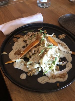 Spitzkohl mit Beurre Blance und Kartoffelpüree  at Unterfreunden in Luebeck