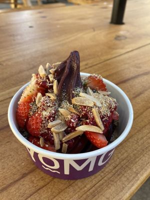 Vegan açai frozen yoghurt   at YOMG - Frankston in Frankston