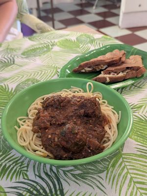 Meatless spaghetti & toastie at Karma Kitchen in Siolim