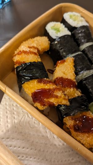 Nigiri con tempura di zucca at Sushiman  in Bologna
