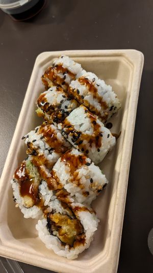 Uramaki di tempura di verdure at Sushiman  in Bologna