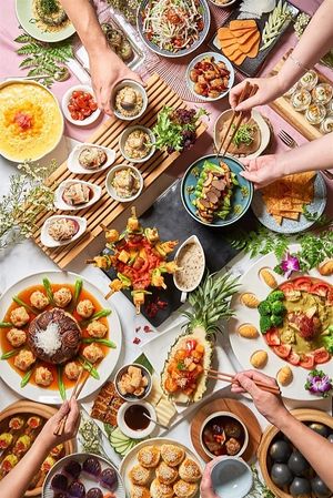 Vegan Asian restaurant with a relaxed atmosphere. All staff members are vegan. Serves noodles, dumplings, wonton, fried rice and many other dishes. Also bubble tea. Open Mon-Sun 08:00-21:00
you can order foods by glove or Uber eats finding "tianjie " at Tian Jie in Nazare