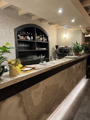 Bar  at FEN Cucina Cantonese in Como