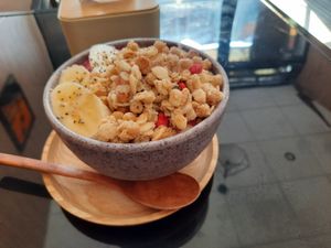 Dragon fruit smoothie ball at Maruthi Bhojan in Hoi An