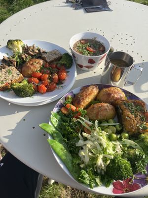   at Buddha Barge  in Hoddesdon