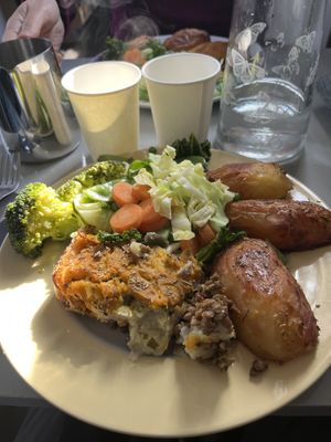   at Buddha Barge  in Hoddesdon