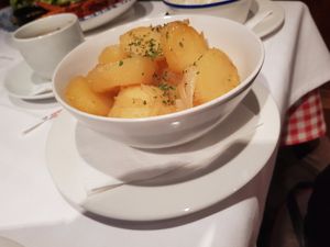 Baked potato at Mali Vrabac in Belgrade