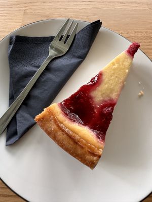Käsekuchen   at Mayersche   in Cologne