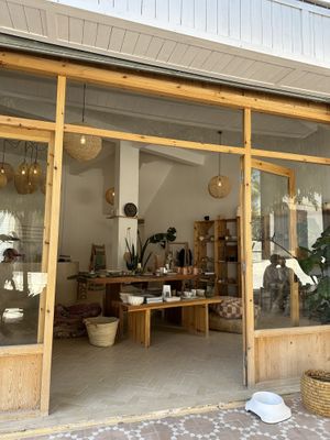 Front  at Daydream in Tamraght