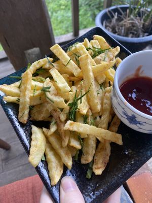 Lime chips   at Tree Vegan Kitchen in Sapa