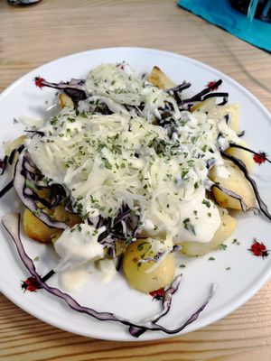 Potatoes with sauerkraut at Cafe Fleischlos in Essen