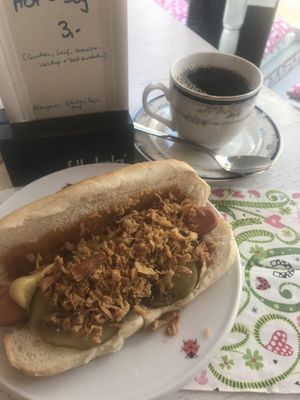 Vegan hot dog.  A day suggestion  at Cafe Fleischlos in Essen