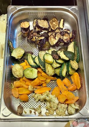 Makkali  at Falafelwerk (Mawal) in Berlin