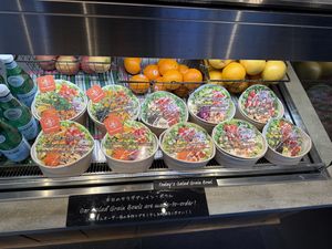 Vegan bowl options   at Down to Plant - Roppongi Hills   in Tokyo