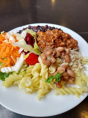 Sunday Buffet (25,50 BRL) at Semente de Girassol in Curitiba