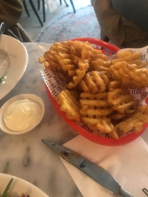 Waffle fries and vegan mayo  at Teds Eindhoven in Eindhoven