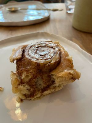 Vegan cinnamon roll  at Helen's Book in Paris