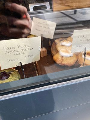  at Helen's Book in Paris