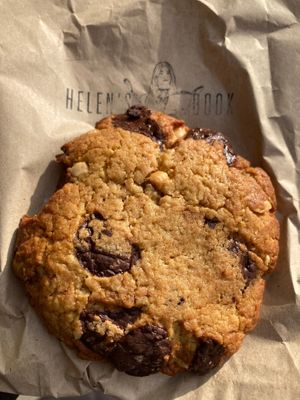  at Helen's Book in Paris