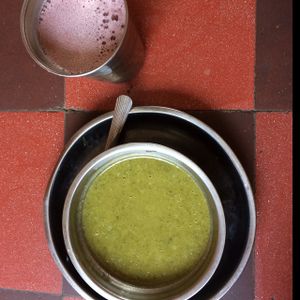 Juice and soup  at Santuario del Yoga in Cartagena