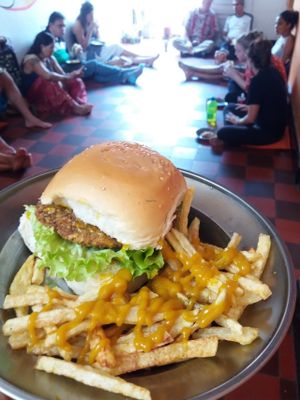 Excelent Veggie burger  at Santuario del Yoga in Cartagena