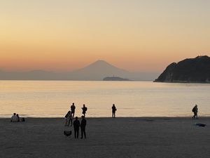 Near gorgeous views of Mt Fuji at Beach Muffin in Zushi