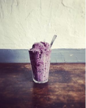 blueberry smoothie at Beach Muffin in Zushi