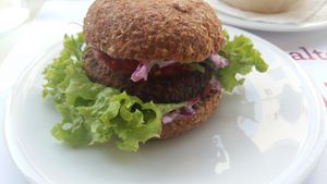 Raw vegan burger at Rawdia in Bucharest
