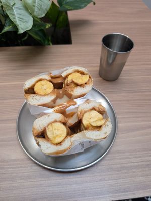  at Bagel's Dream in George Town