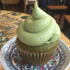 vegan matcha green tea cupcake at Infini-T Cafe and Spice Souk in Princeton