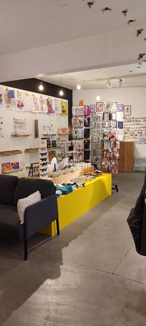  at L'Abeille Blanche in Brussels