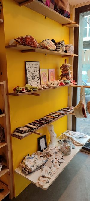  at L'Abeille Blanche in Brussels