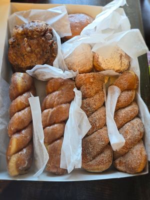  at Le Cave's in Tucson