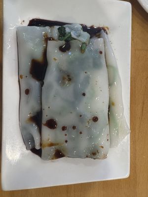 Spinach rice rolls —recommended  at The Original Buddha Bodai - Kosher Vegetarian Restaurant in New York City