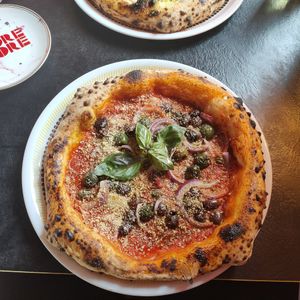 HANGOVER

11,90 € at RAZZO Vegan Pizza Bar - Südstadt in Cologne