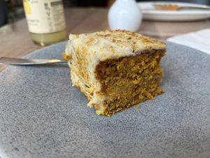 Pumpkin spice cake!   at etisch. in Munich