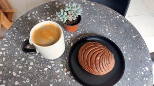  at Neek'kafé in Mexico City