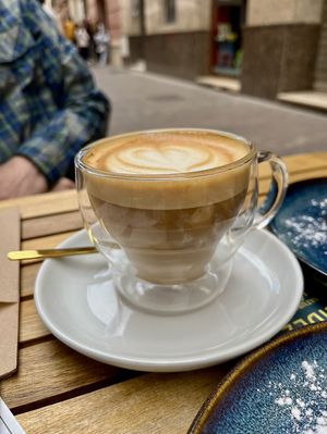 Great latte!  at Sentir Café in Malaga