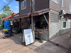 The place is in front of a motel at The Sol Cafe - Maybe closed in Koh Lanta