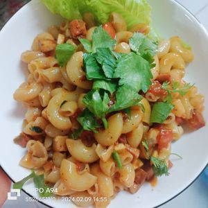 Stir-fried Macaloni at White Lotus Vegetarian Restaurant in Vientiane