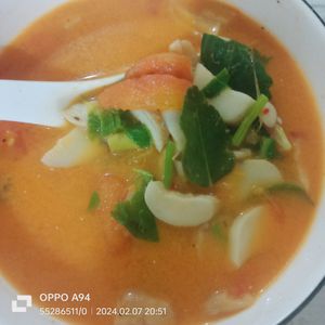 hot and sour soup at White Lotus Vegetarian Restaurant in Vientiane