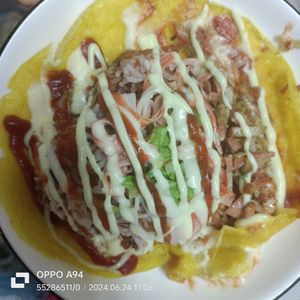 Vegetarian Egg Wrapped in Rice at White Lotus Vegetarian Restaurant in Vientiane