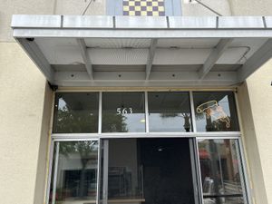 Neon sign / entrancee  at Back Bench Pizza in Ventura