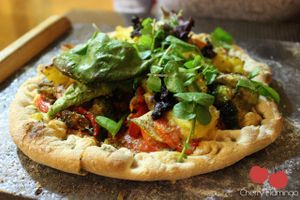 Vegan pizza at Green Point in Cusco