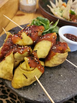 Samosas at Green Point in Cusco