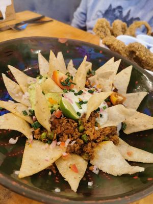 Nachos con Guacamole at Green Point in Cusco